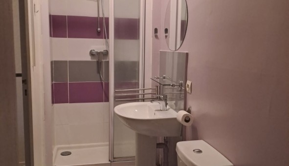 Logement tudiant Studio à Angers (49000)