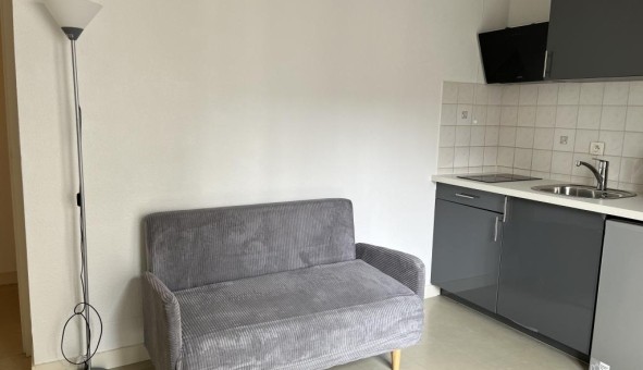 Logement tudiant Studio à Angers (49000)