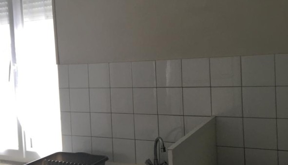 Logement tudiant Studio à Angers (49000)