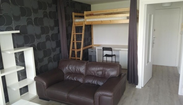 Logement étudiant Location Studio Vide Angers (49000)
