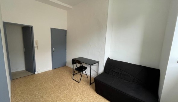 Logement tudiant Location Studio Vide Angers (49000)