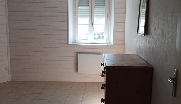Logement tudiant Studio à Angers (49000)