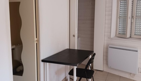Logement tudiant Studio à Angers (49000)