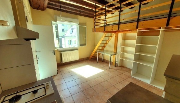 Logement tudiant Studio à Angers (49000)