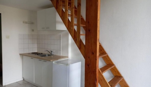 Logement tudiant Location Studio Vide Angers (49000)