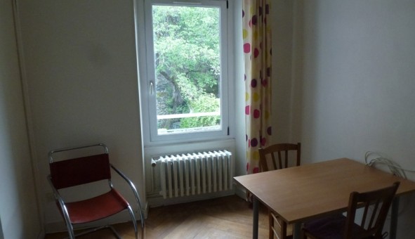 Logement tudiant Studio à Angers (49000)