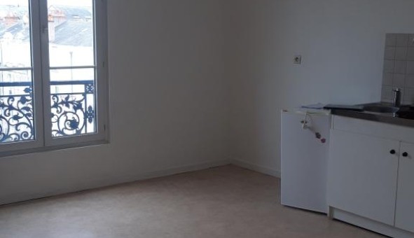 Logement tudiant Location Studio Vide Angers (49000)