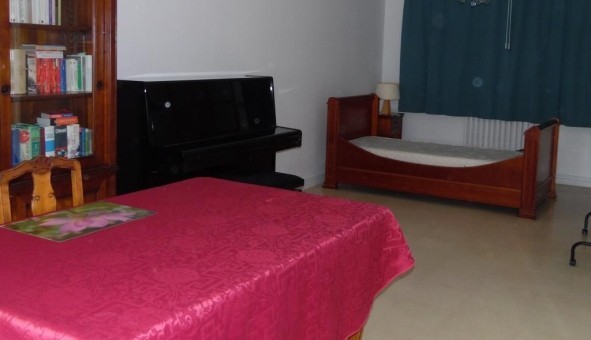 Logement tudiant Location Studio Vide Angers (49000)