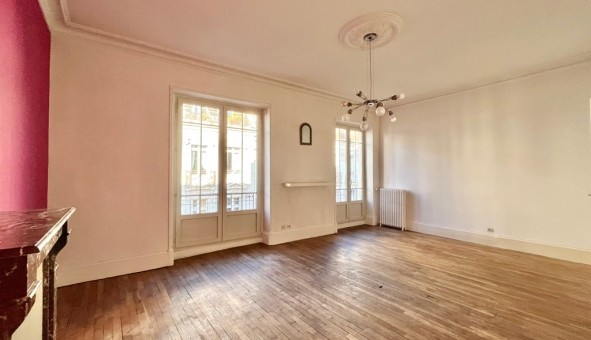 Logement tudiant Studio à Angers (49000)