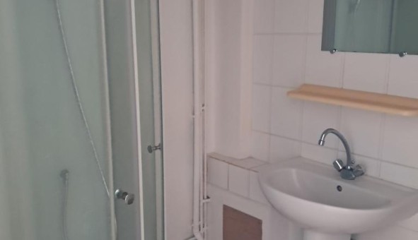 Logement tudiant Location Studio Vide Angers (49000)