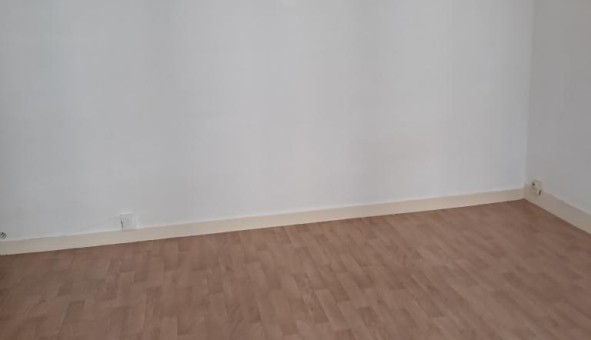 Logement tudiant Studio à Angers (49000)