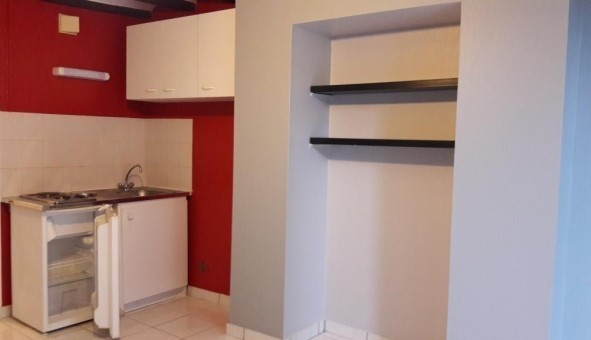 Logement tudiant Studio à Angers (49000)
