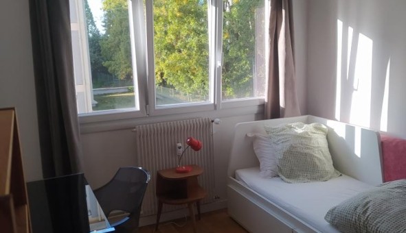 Logement tudiant Location Studio Vide Angers (49000)