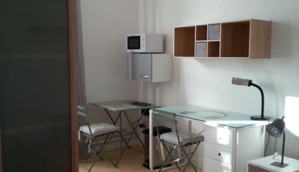 Logement �tudiant Studio &agrave; Angers (49000)