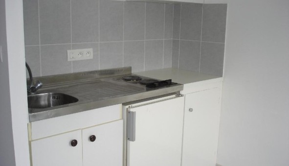 Logement �tudiant Studio &agrave; Angers (49000)