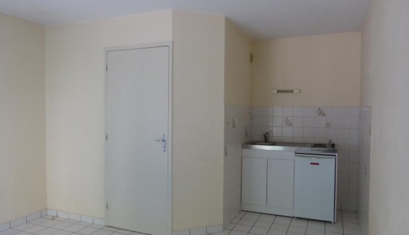 Logement �tudiant Studio &agrave; Angers (49000)