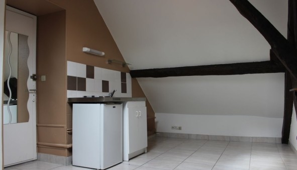 Logement �tudiant Studio &agrave; Angers (49000)