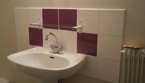 Logement �tudiant Studio &agrave; Angers (49000)