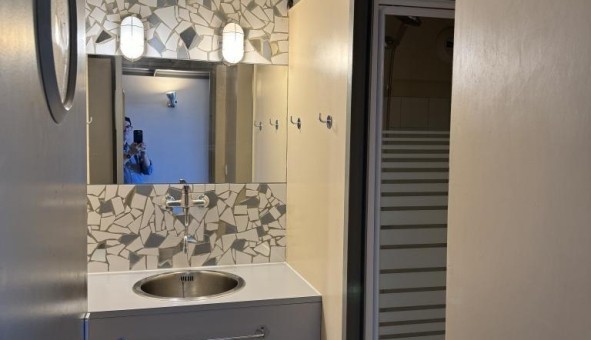 Logement tudiant Studio à Angoulme (16000)