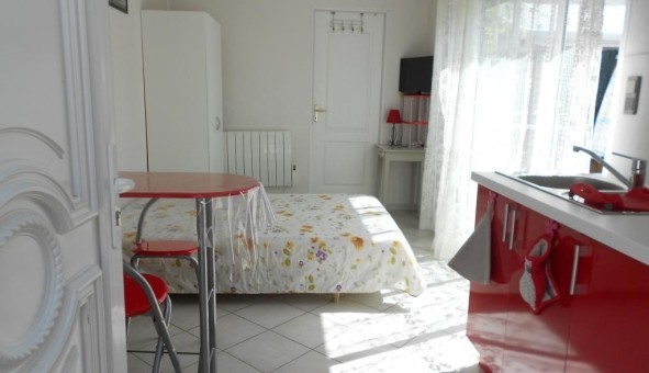 Logement étudiant Location Studio Vide Angoulême (16000)