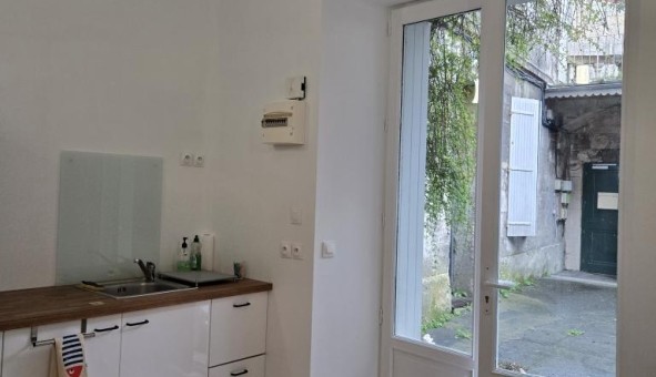 Logement tudiant Studio à Angoulme (16000)