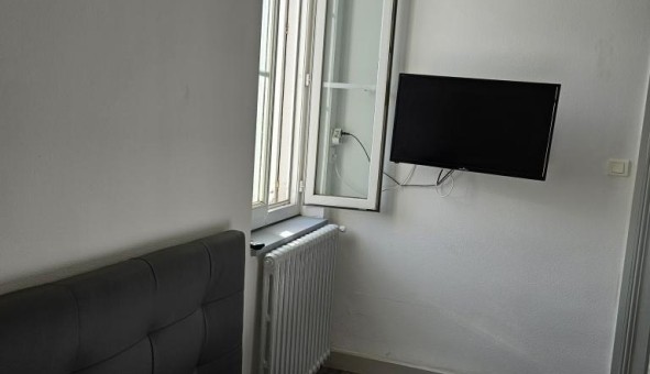 Logement tudiant Location Studio Vide Angoulme (16000)