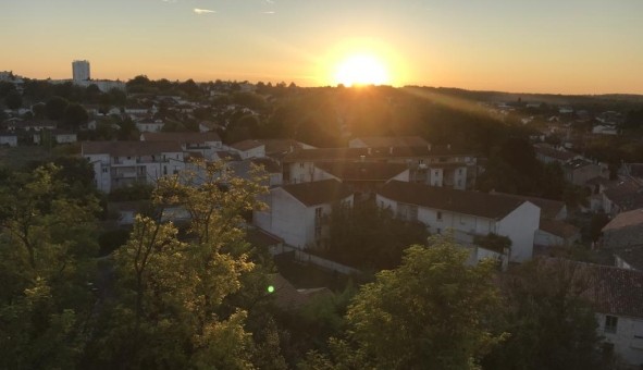 Logement �tudiant Studio &agrave; Angoul�me (16000)