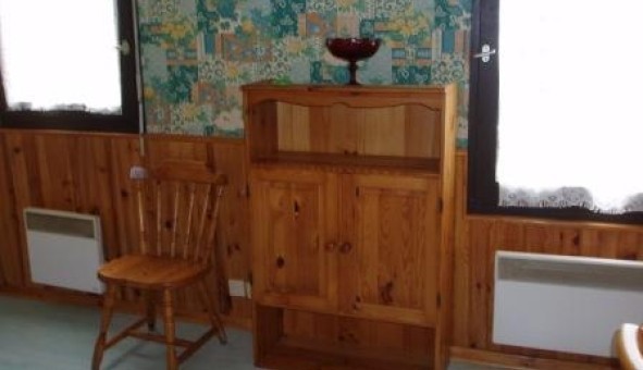 Logement tudiant Studio à Angoum (40990)