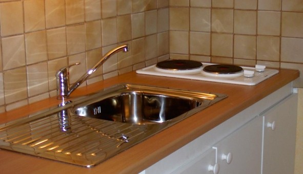 Logement tudiant Location Studio Vide Annecy (74000)