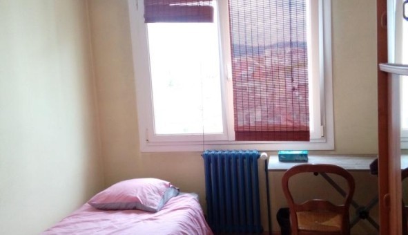 Logement tudiant Location Studio Vide Annecy (74000)