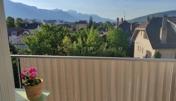 Logement tudiant Location Studio Vide Annecy (74000)