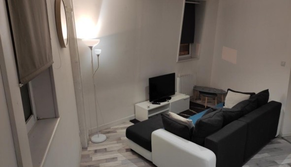 Logement tudiant Location Studio Vide Anneux (59400)