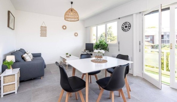 Logement tudiant Studio à Antibes (06160)