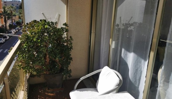 Logement tudiant Studio à Antibes (06160)