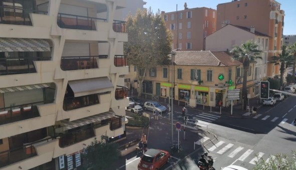 Logement tudiant Studio à Antibes (06160)
