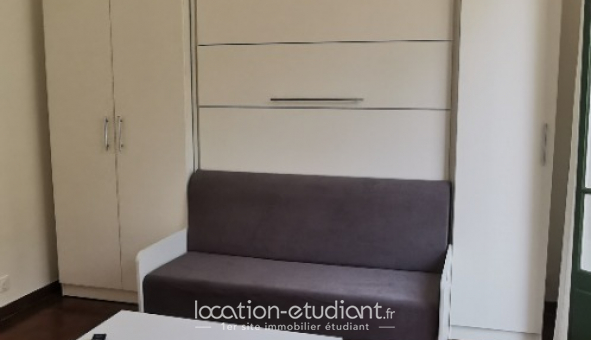 Logement étudiant Location Studio Meublé Antibes (06160)