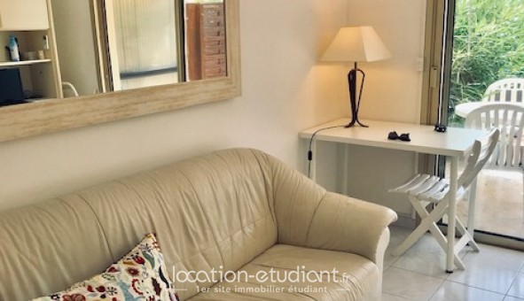Logement étudiant Location Studio Meublé Antibes (06160)