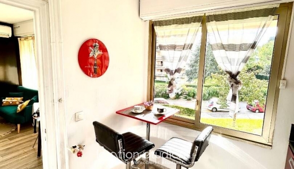 Logement étudiant Studio &agrave; Antibes (06160)