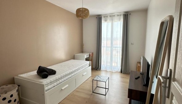 Logement étudiant Location Studio Vide Antony (92160)
