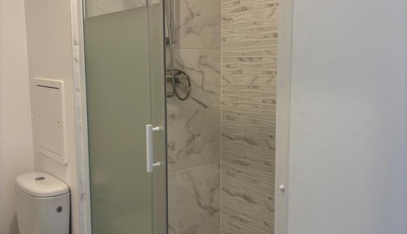 Logement tudiant Studio à Apremont (60300)