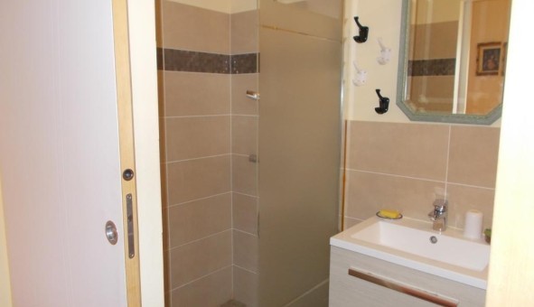 Logement tudiant Studio à Apt (84400)