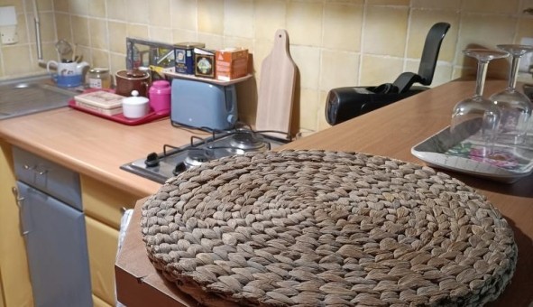 Logement tudiant Studio à Aramon (30390)