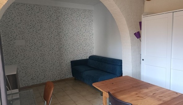 Logement �tudiant Studio &agrave; Aramon (30390)