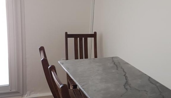 Logement tudiant Studio à Arles (13200)