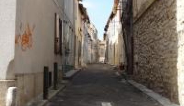 Logement tudiant Studio à Arles (13200)
