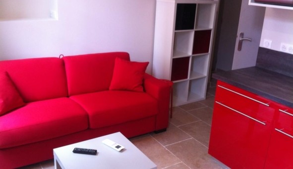 Logement tudiant Location Studio Vide Arles (13200)