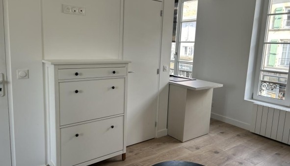 Logement tudiant Studio à Arthies (95420)