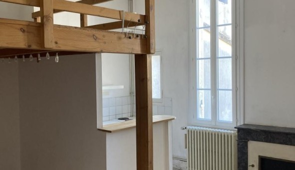 Logement tudiant Studio à Arveyres (33500)