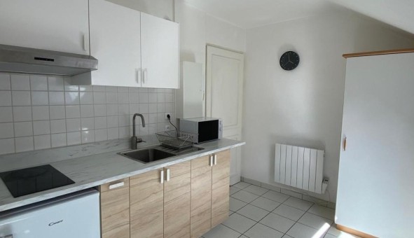 Logement tudiant Location Studio Vide Ascoux (45300)