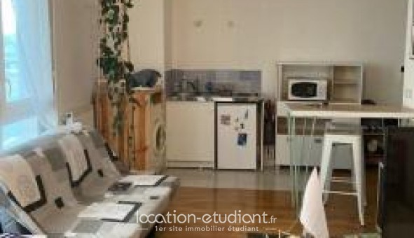 Logement tudiant Studio à Asnires sur Seine (92600)